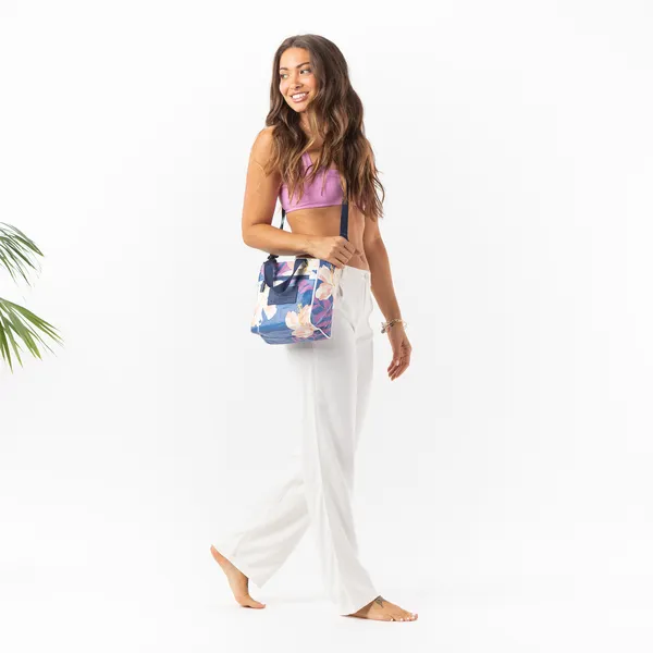 Adrift Crossbody / Serene