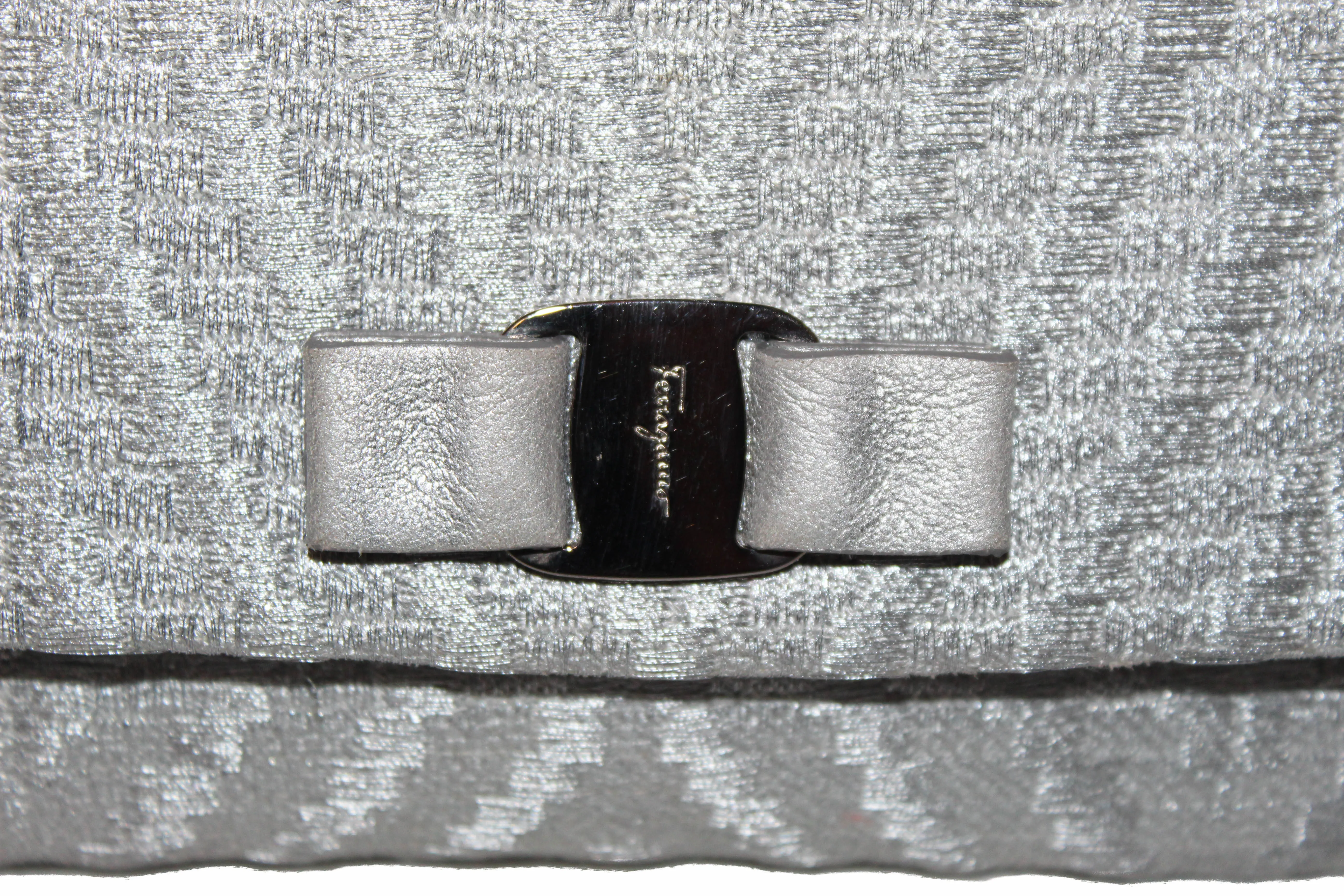 Authentic Salvatore Ferragamo Metallic Silver Tweed & Leather Clutch with Silver Chain Bag AU-21/G193