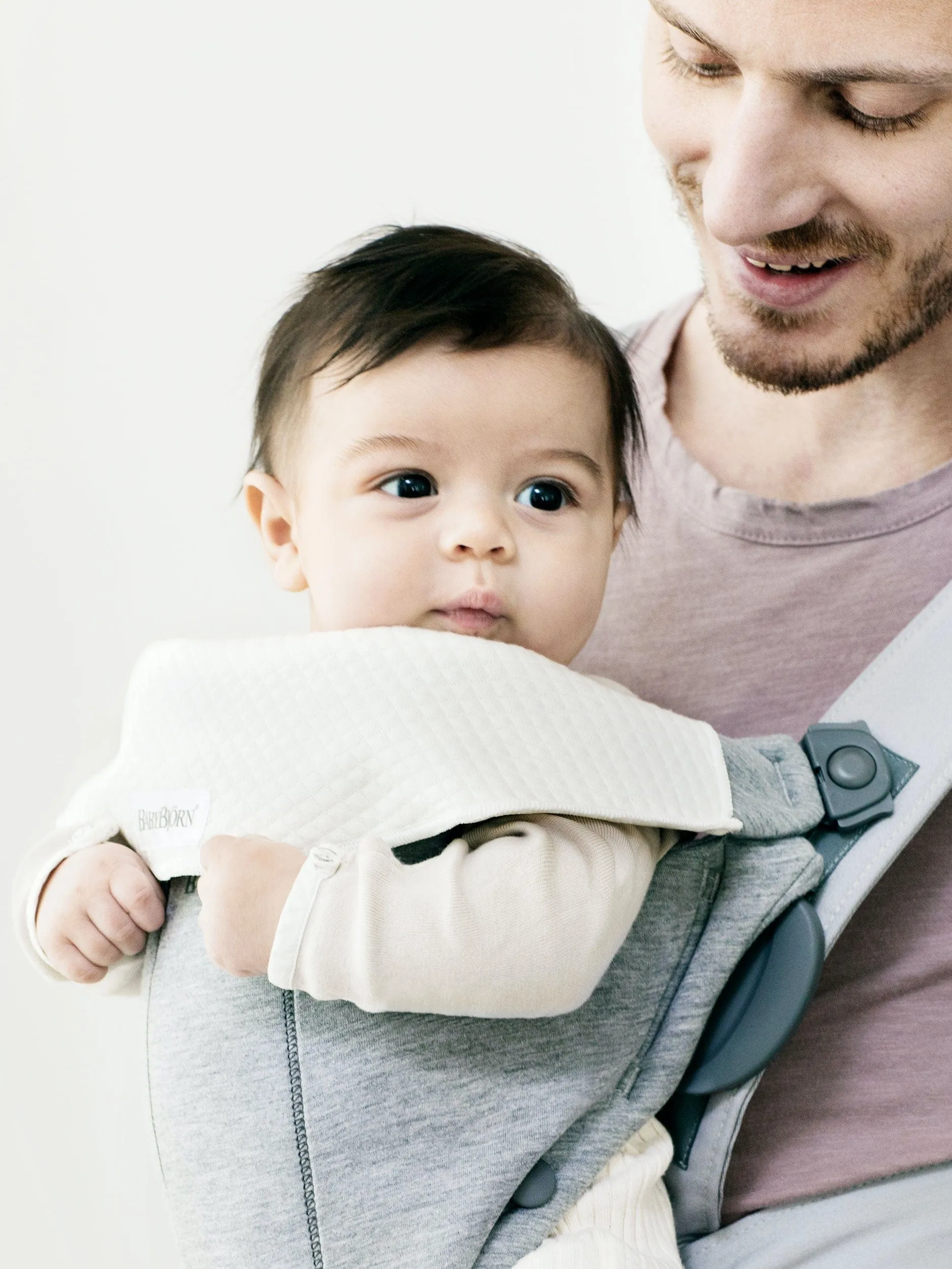 Baby Bjorn Bib for Baby Carrier Move and Mini - White (2-Pack)