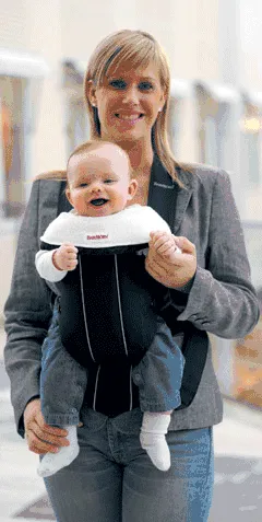 BabyBjörn Bib for Baby Carrier Cover in White- 2 Pack
