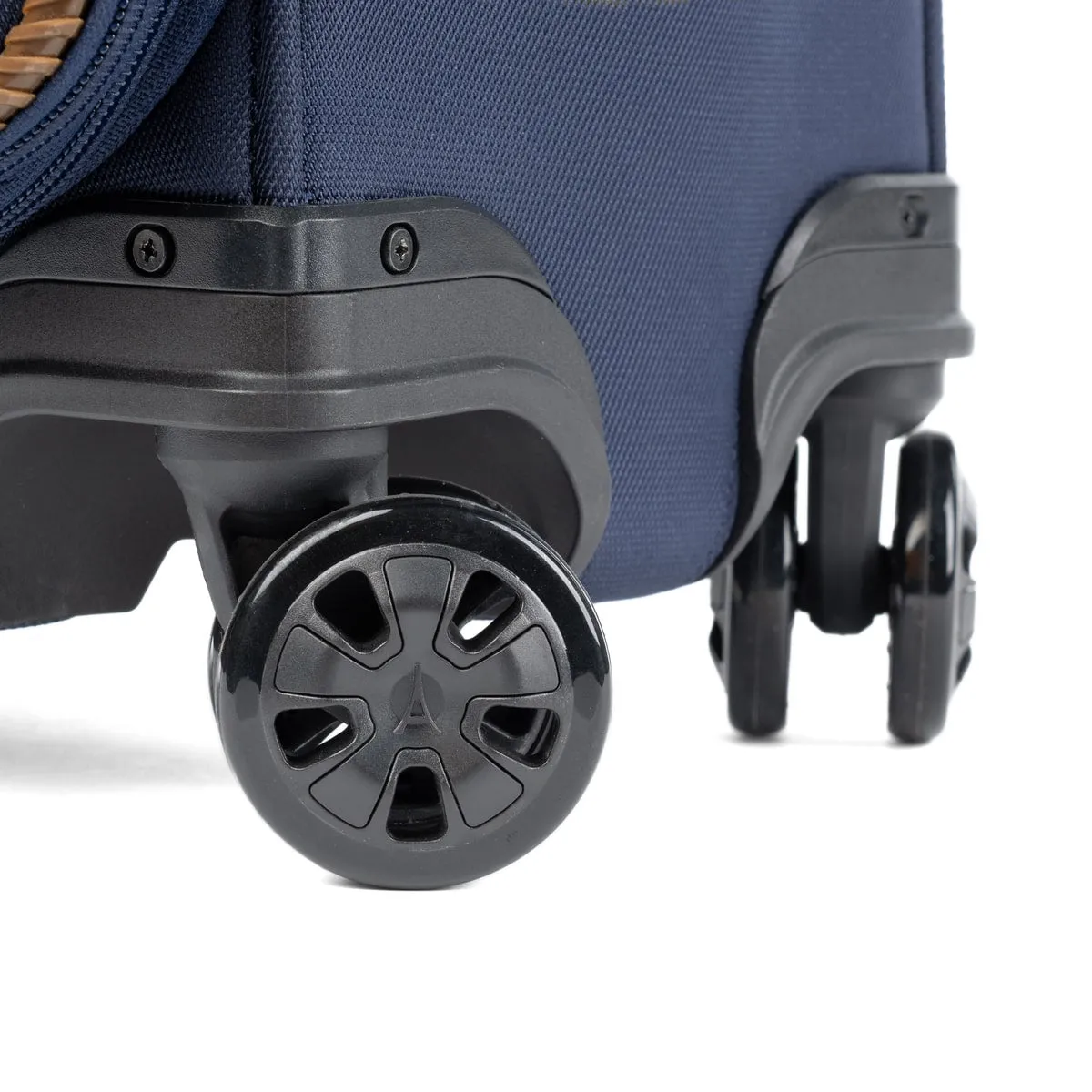 Crew™ Classic Carry-On Expandable Spinner