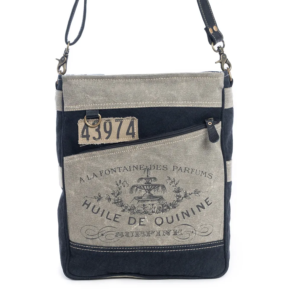 De Quinine Shoulder Bag