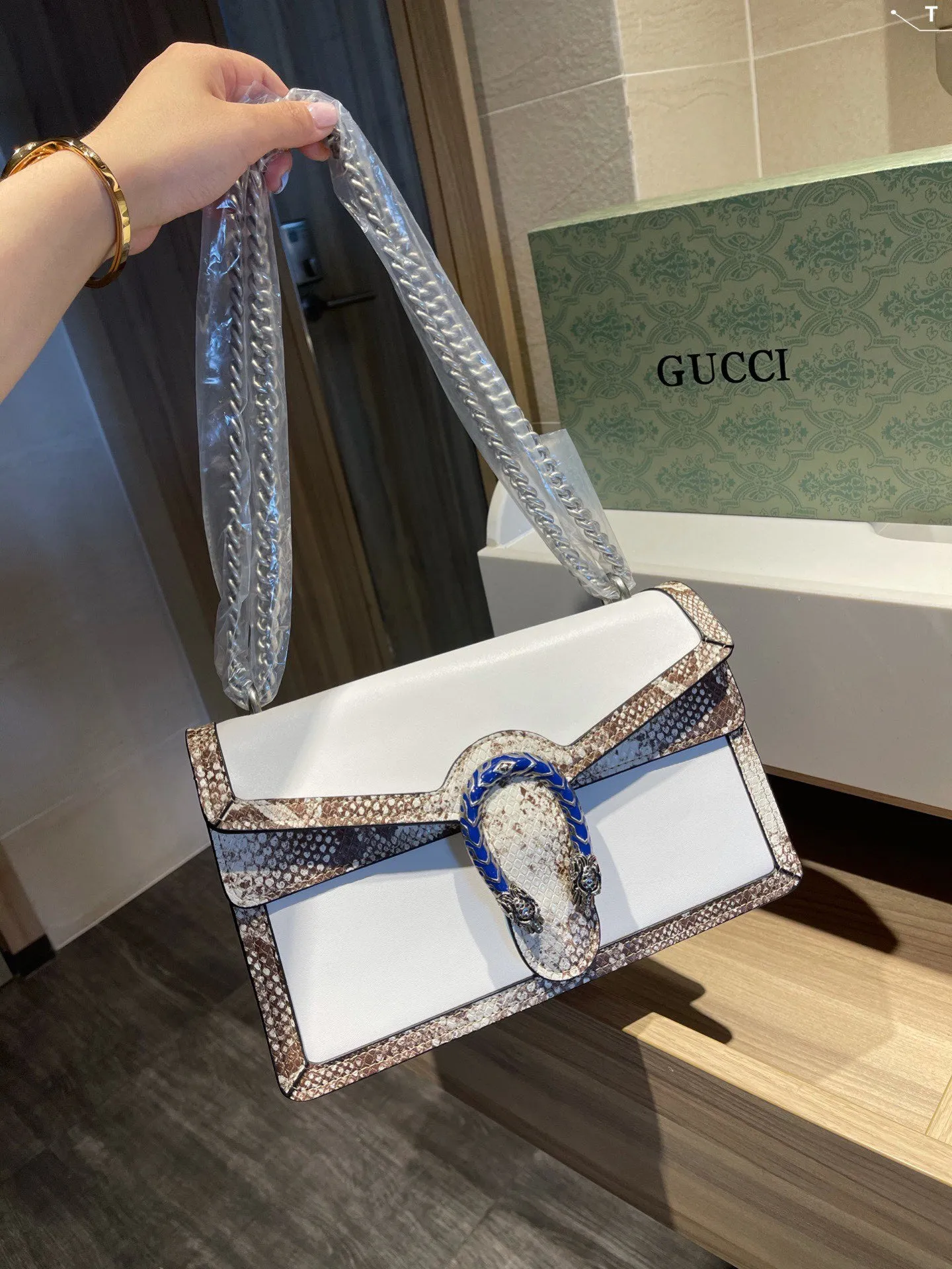 Designer Handbags GI 176