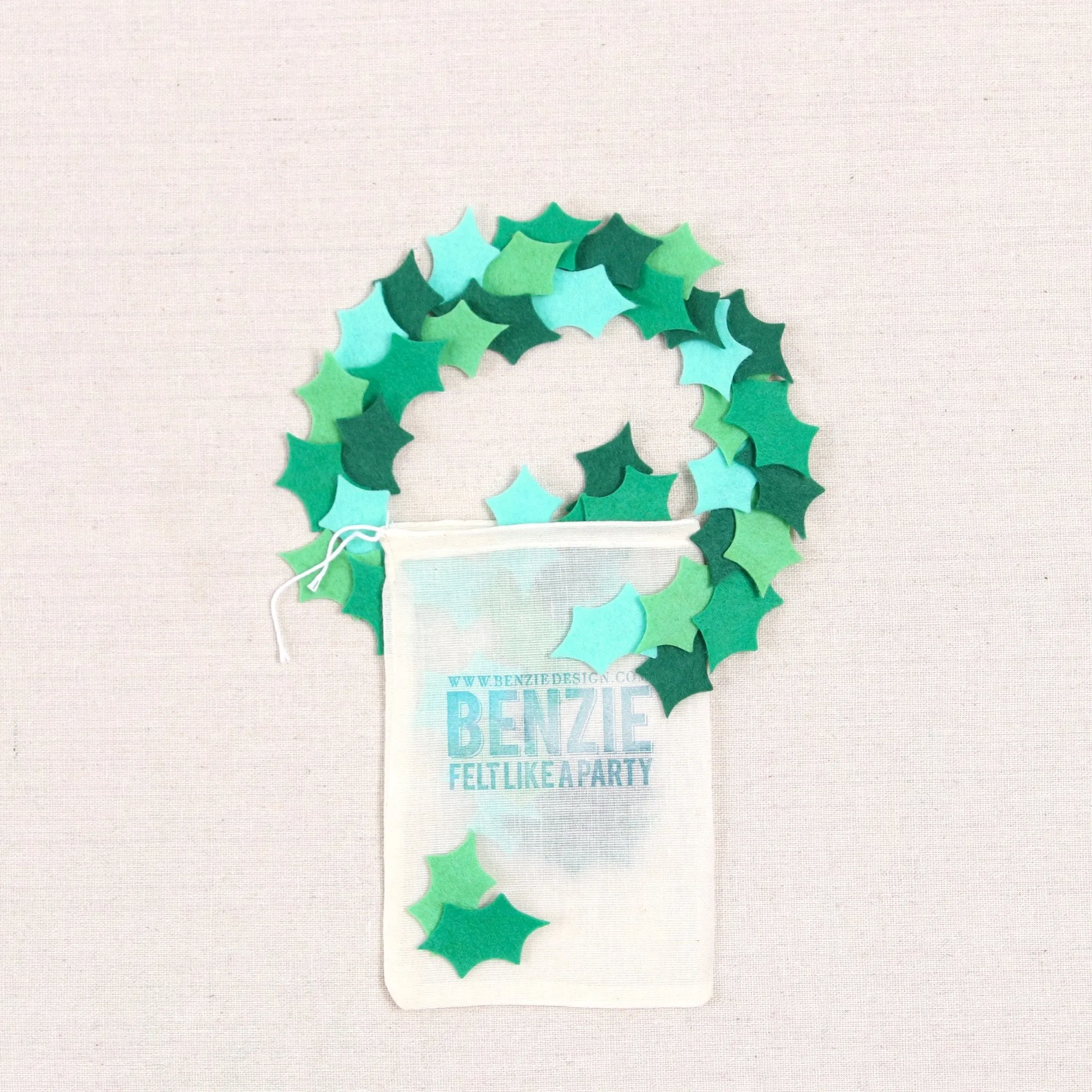 Felt-fetti Holly, Small die cut shapes