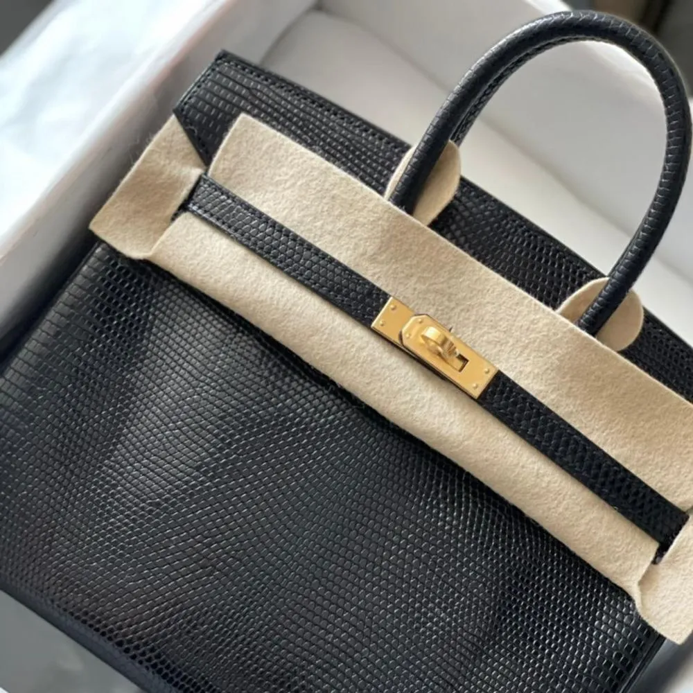 Hermès Birkin 25 Noir (Black) Varanus Niloticus Gold Hardware GHW