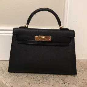 Hermès Kelly 20 Noir (Black) Chevre Mysore Gold Hardware GHW