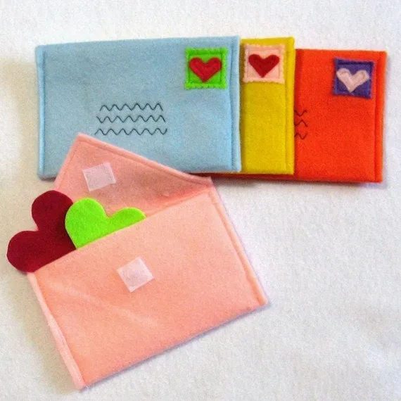 Sewing Pattern, Mail Bag with Working Envelopes, Valentine Mail Set, Includes Alphabet Set for Personalization