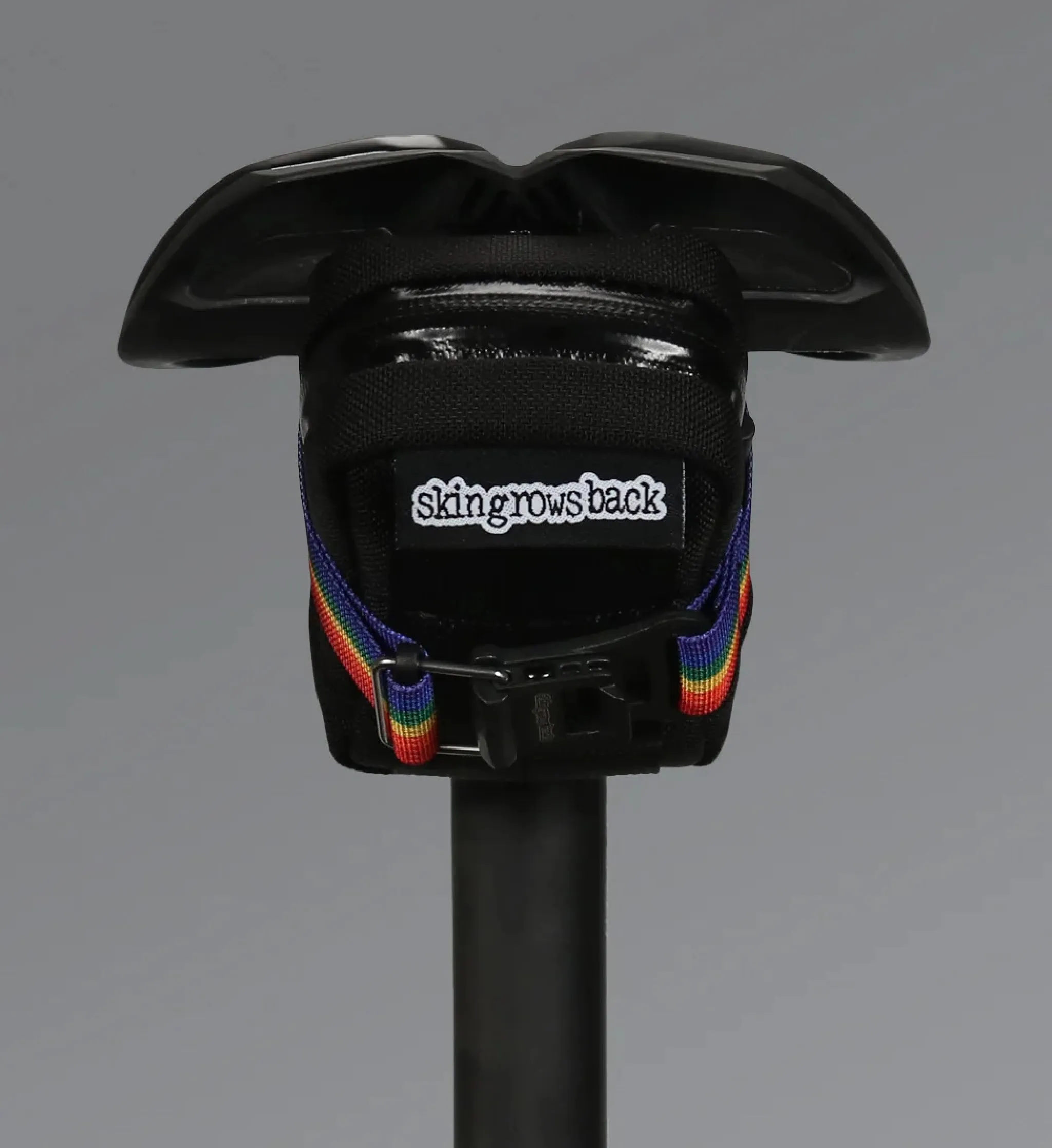 Skingrowsback / Plan B Saddle Bag - Rainbow