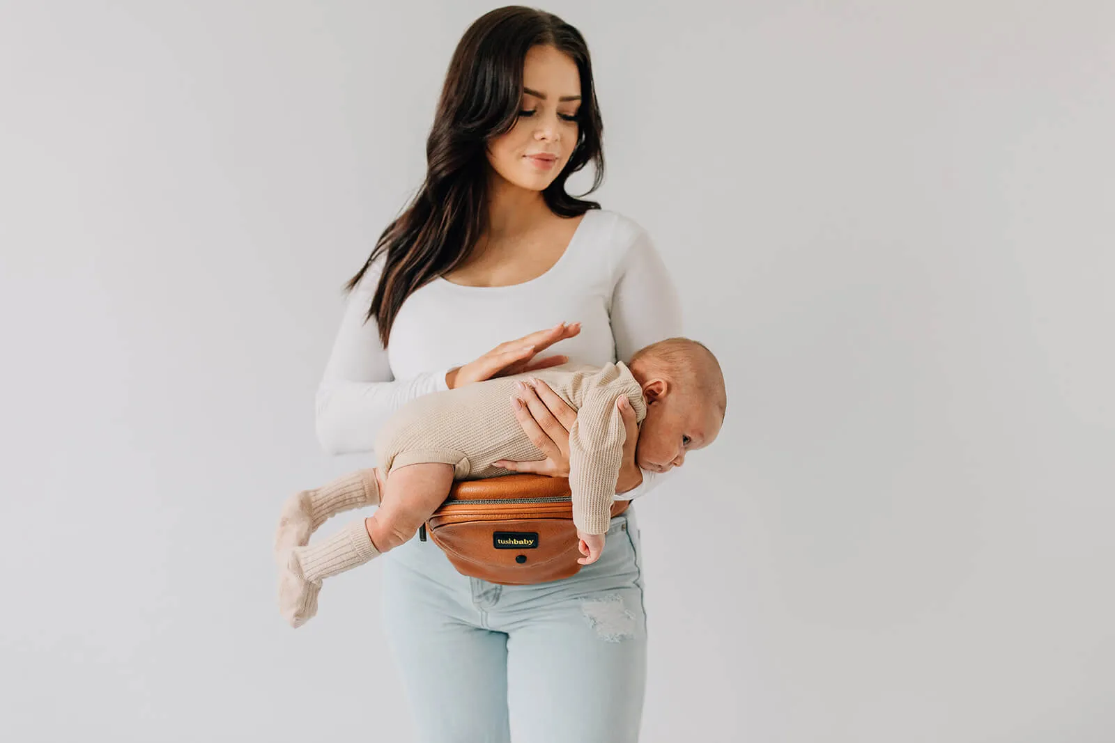 Tushbaby Carrier- Cognac