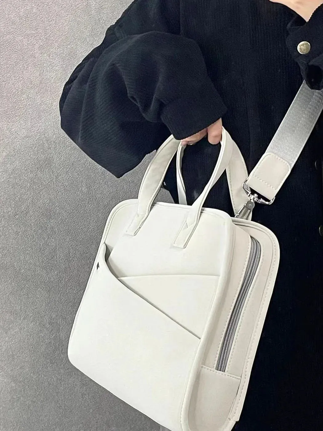 Uniwim Large Capacity Messenger Bag Women High Street Vintage White Crossbody Bags Ladies Harajuku Solid Luxury Designer Bag