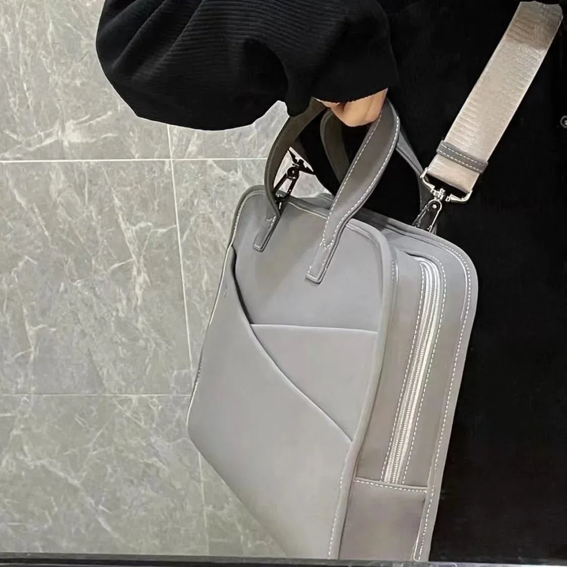 Uniwim Large Capacity Messenger Bag Women High Street Vintage White Crossbody Bags Ladies Harajuku Solid Luxury Designer Bag