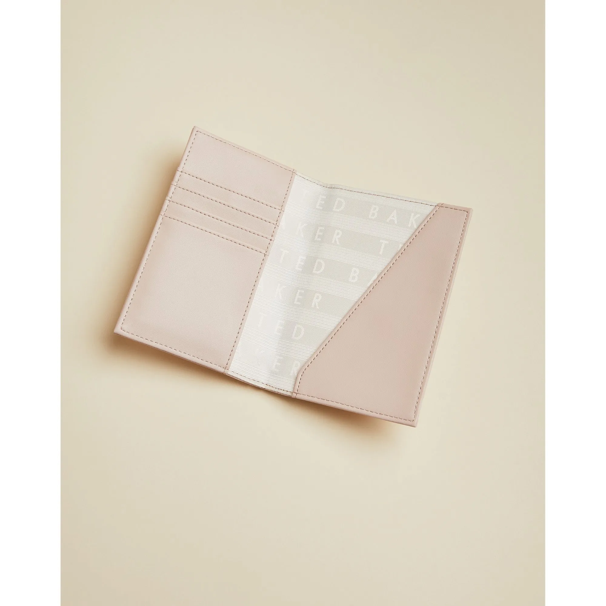 Women Hanaahh-Bow Passport Holder - Dusky-Pink